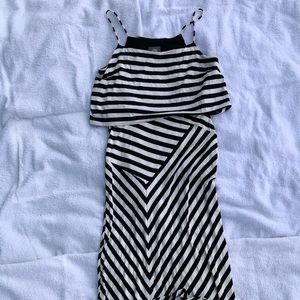 Vince Camuto Floor length sleeveless maxi dress!